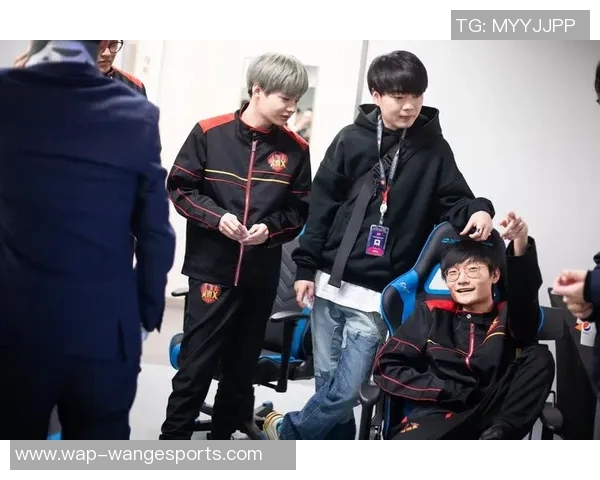 电竞比分国际邀请赛特别报道FPX从逆境中崛起的奋斗历程与荣耀之路